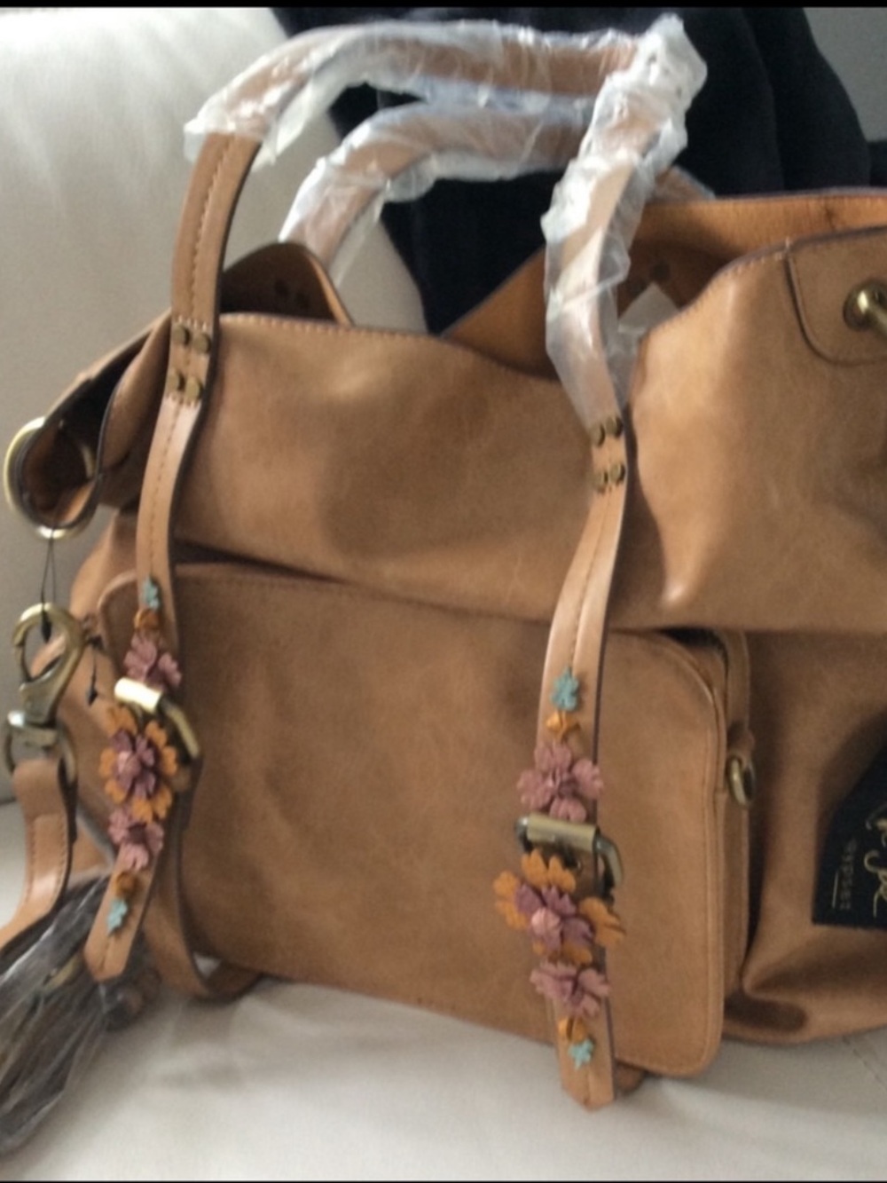 NWT Elle Jae Gypset Scattered Blooms Tote